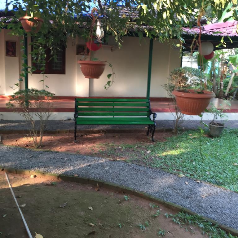 Palm Grove Service Villa Kochi Dış mekan fotoğraf