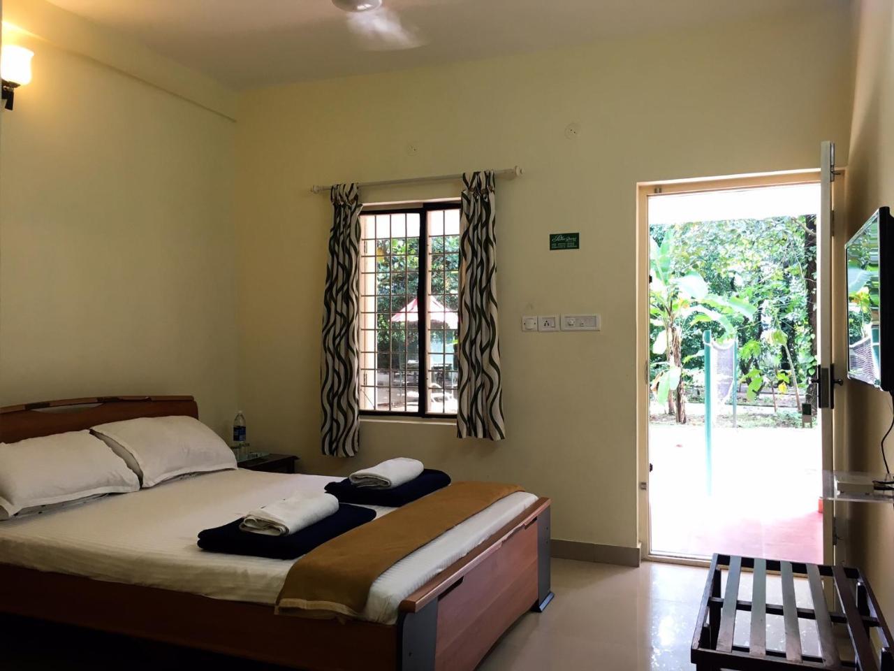 Palm Grove Service Villa Kochi Dış mekan fotoğraf