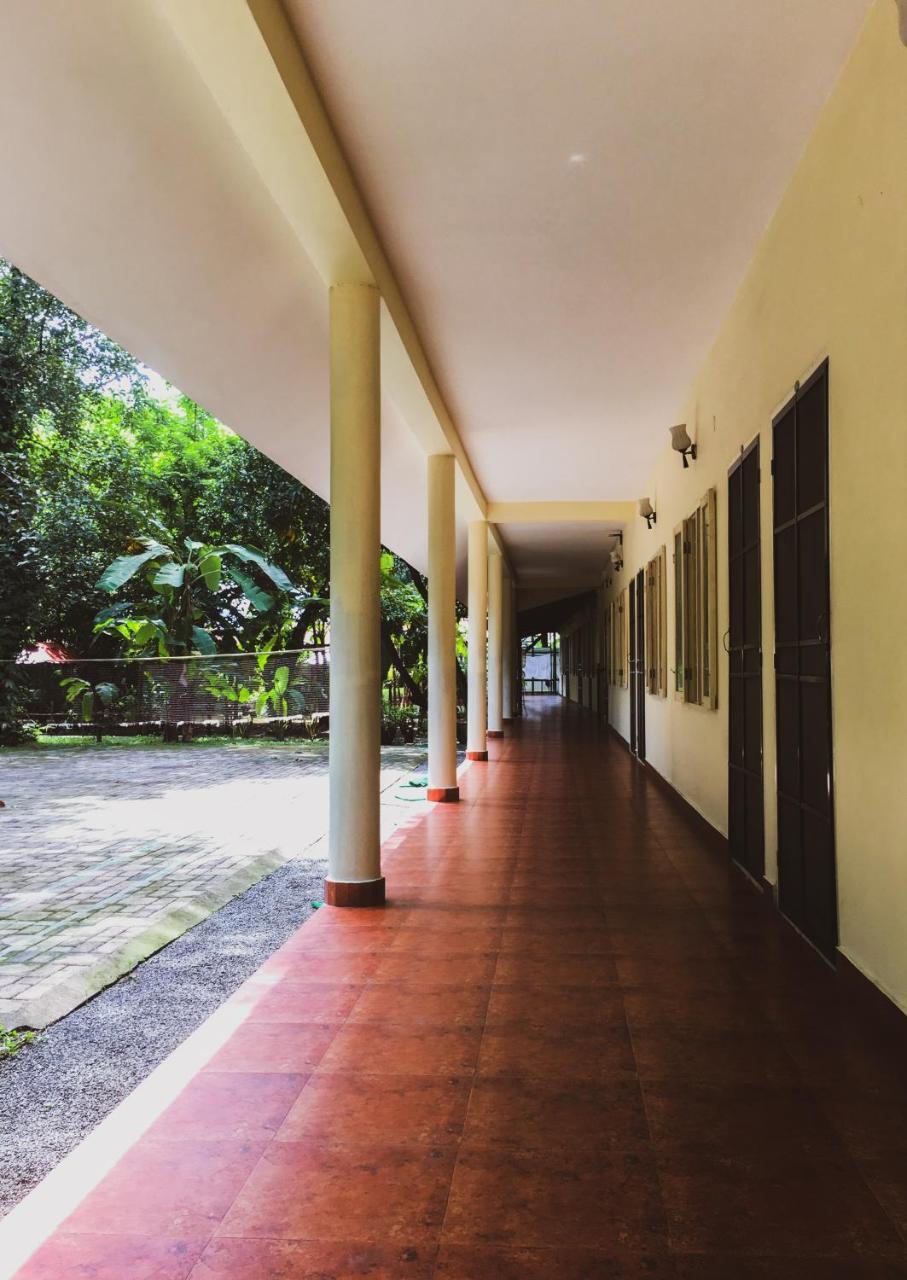 Palm Grove Service Villa Kochi Dış mekan fotoğraf