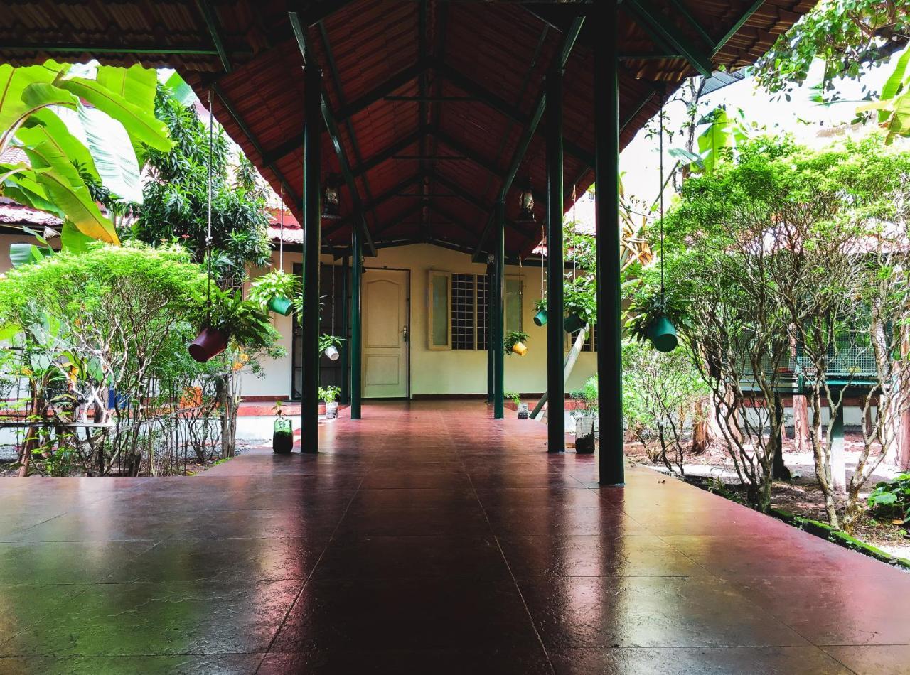 Palm Grove Service Villa Kochi Dış mekan fotoğraf