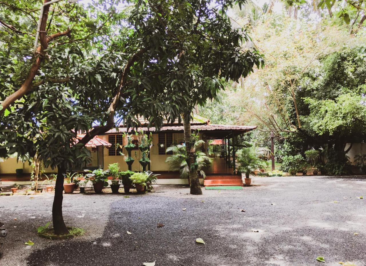 Palm Grove Service Villa Kochi Dış mekan fotoğraf